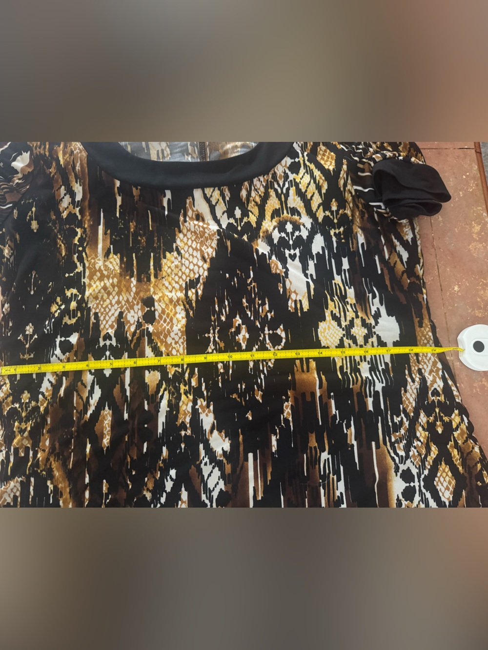 Black and Gold Printed Midi Dress with Scoop Neck - Picture 4 of 6